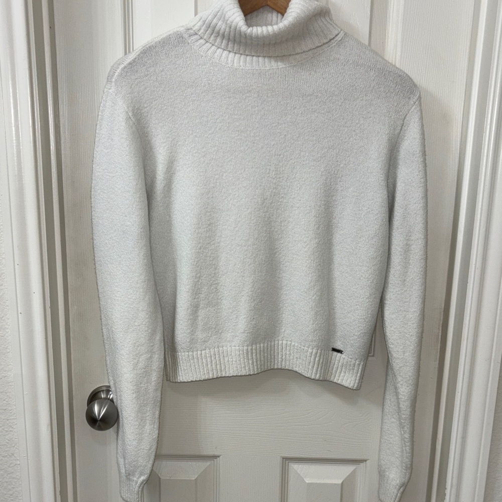 Hollister Soft White Turtleneck Sweater